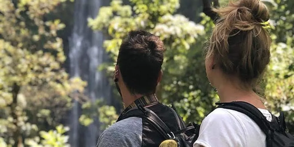 Waterfall &amp; Coffee Walking Tour