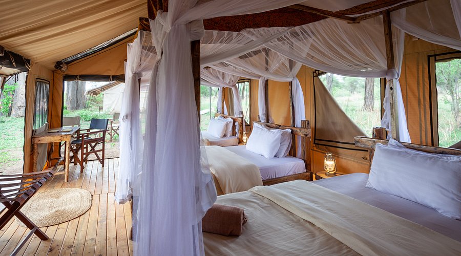 Baobab Luxury Tented Camp Bathroom